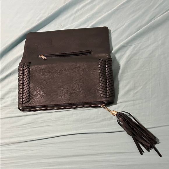 Elegant Black Clutch with Tassel - Picture 3 of 4